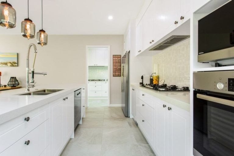 Photo of property in 57 Admirals Court Drive, Greenhithe, Auckland, 0632