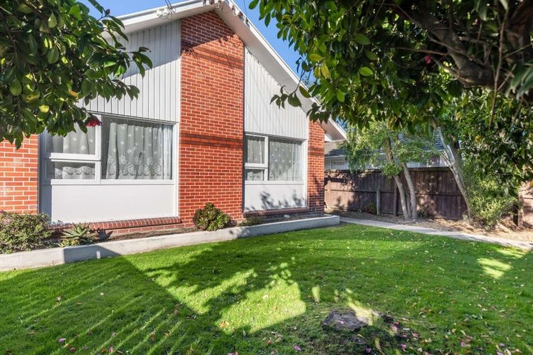 Photo of property in 1/472 Greers Road, Bishopdale, Christchurch, 8053