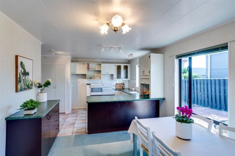 Photo of property in 58 Le Quesne Road, Bay View, Napier, 4104