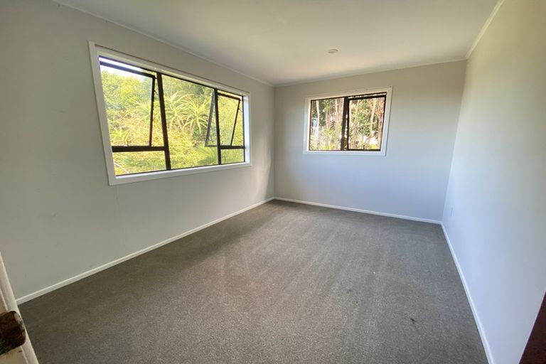 Photo of property in 54 Potter Avenue, Northcote, Auckland, 0627