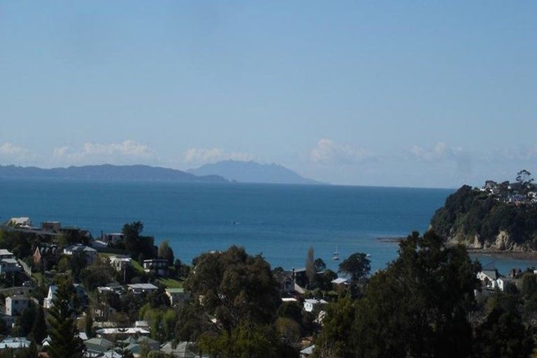 Photo of property in 18 Scott Road, Stanmore Bay, Whangaparaoa, 0932