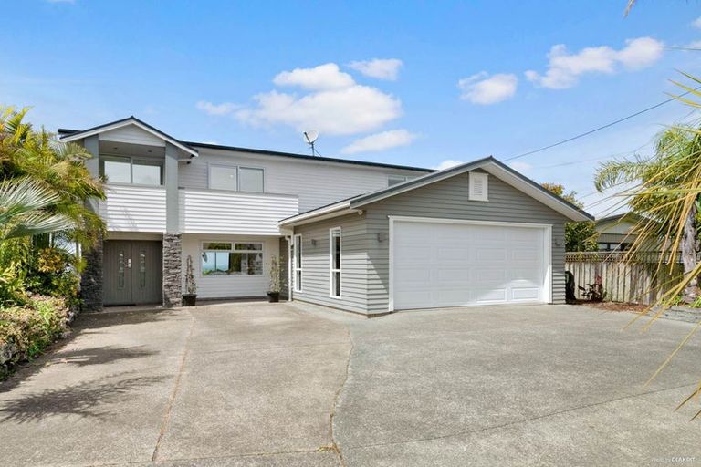 Photo of property in 1003 Whangaparaoa Road, Tindalls Beach, Whangaparaoa, 0930