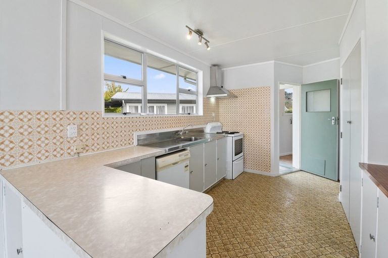 Photo of property in 2 Drake Street, Levin, 5510