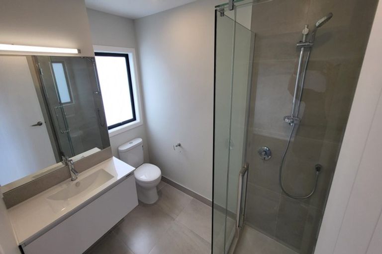 Photo of property in 2/81 Pilkington Road, Panmure, Auckland, 1072