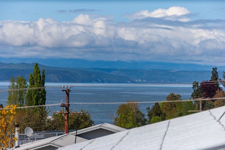 Photo of property in 1/11 Kaihua Road, Nukuhau, Taupo, 3330