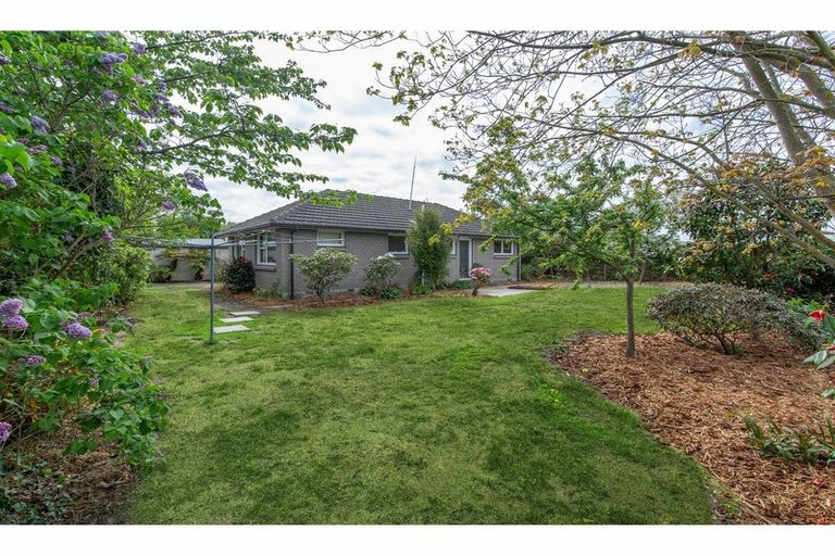 Photo of property in 32 Horton Place, Avondale, Christchurch, 8061