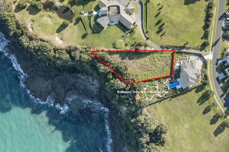 Photo of property in 296 Pinecrest Drive, Gulf Harbour, Whangaparaoa, 0930