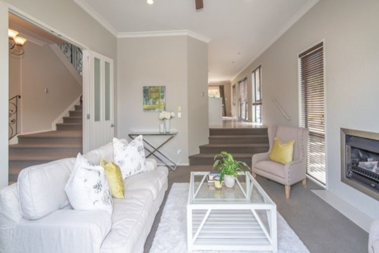 Photo of property in 18 Phoenicia Court, The Gardens, Auckland, 2105