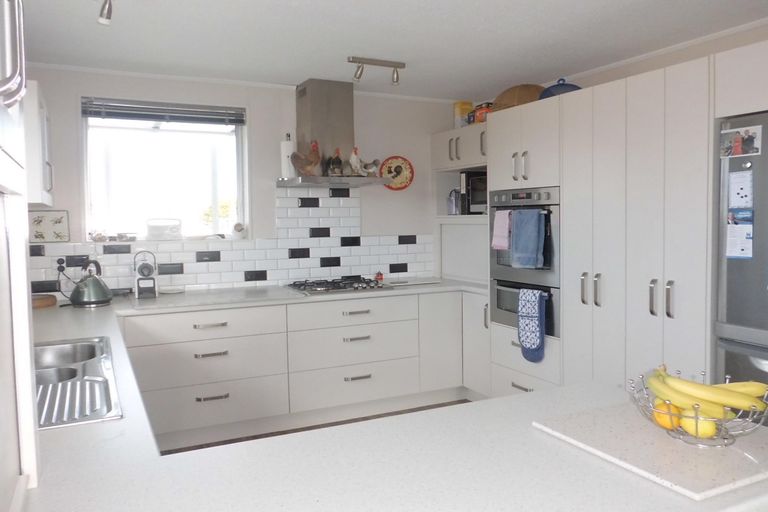 Photo of property in 27 Saint Leonards Road, Temuka, 7920