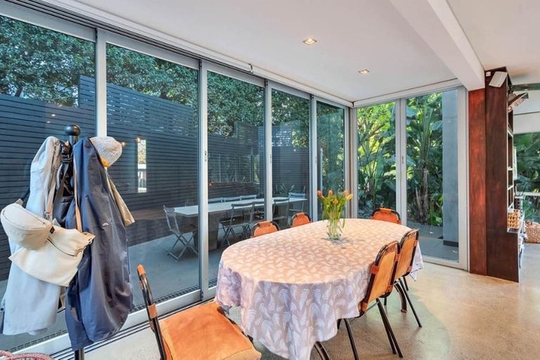 Photo of property in 48c Anglesea Street, Freemans Bay, Auckland, 1011