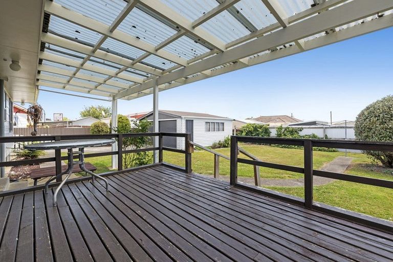 Photo of property in 25 Rimu Street, Levin, 5510