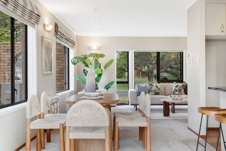 Photo of property in 19 Cornelian Crescent, Half Moon Bay, Auckland, 2012