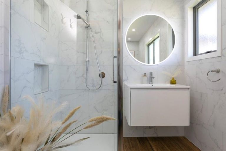 Photo of property in 76 Richmond Avenue, Richmond Heights, Taupo, 3330