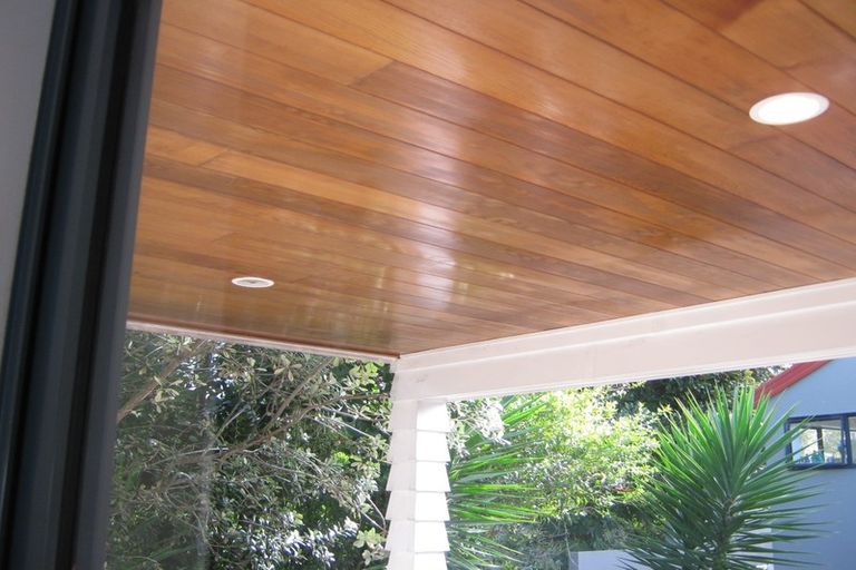 Photo of property in 121a Hobsonville Road, West Harbour, Auckland, 0618