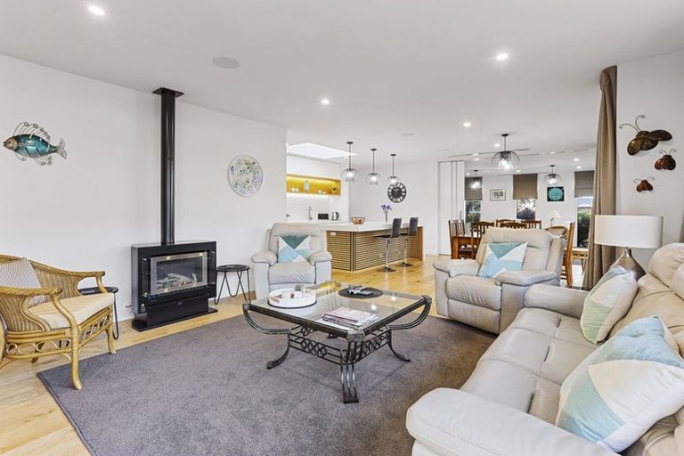 Photo of property in 12 Sloan Avenue, Rangiora, 7400