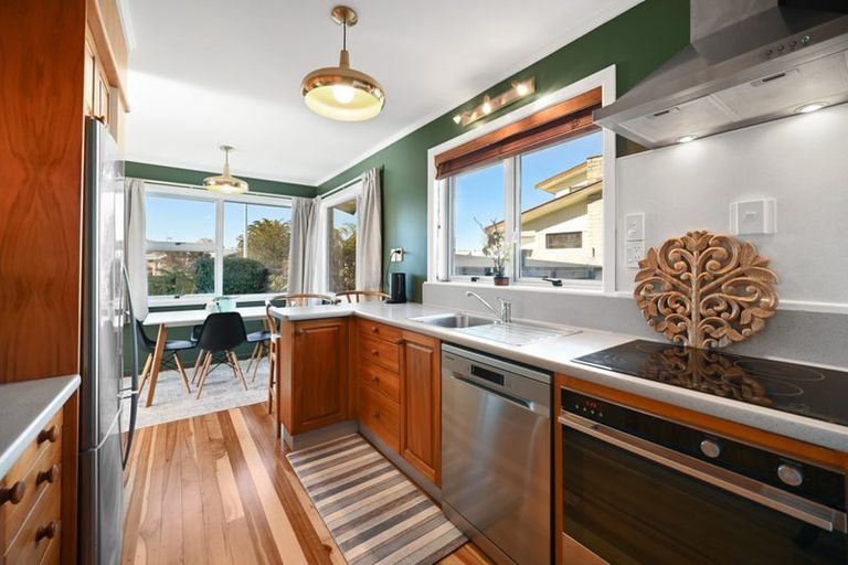 Photo of property in 19 Clematis Avenue, Pukete, Hamilton, 3200