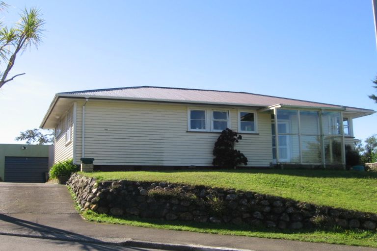 Photo of property in 53 Bracken Road, Paparangi, Wellington, 6037