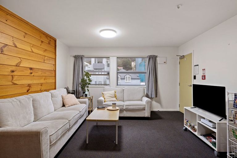 Photo of property in Drummond Street Flats, 14/19 Drummond Street, Mount Cook, Wellington, 6021