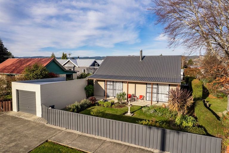 Photo of property in 49 Elderlee Street, Milton, 9220