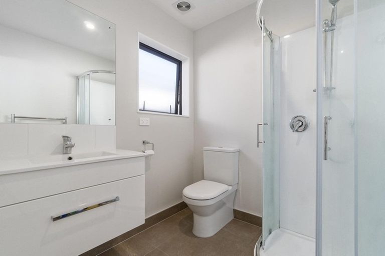 Photo of property in 2a Newham Place, Henderson, Auckland, 0612