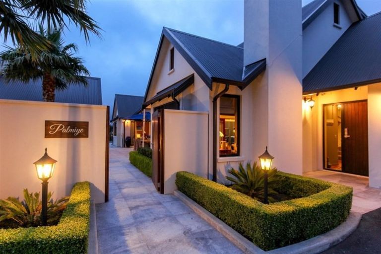 Photo of property in 61 Shelter Grove, Frankleigh Park, New Plymouth, 4310