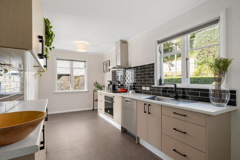 Photo of property in 142 Pembroke Road, Wilton, Wellington, 6012