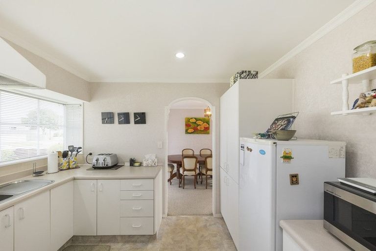 Photo of property in 23 Rangitira Avenue, Palmerston North, 4414