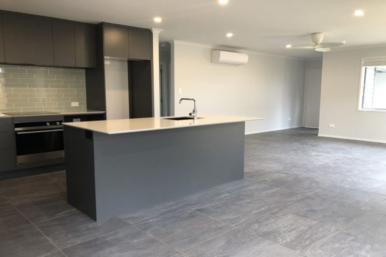 Photo of property in 7 Verdot Close, Kumeu, 0810