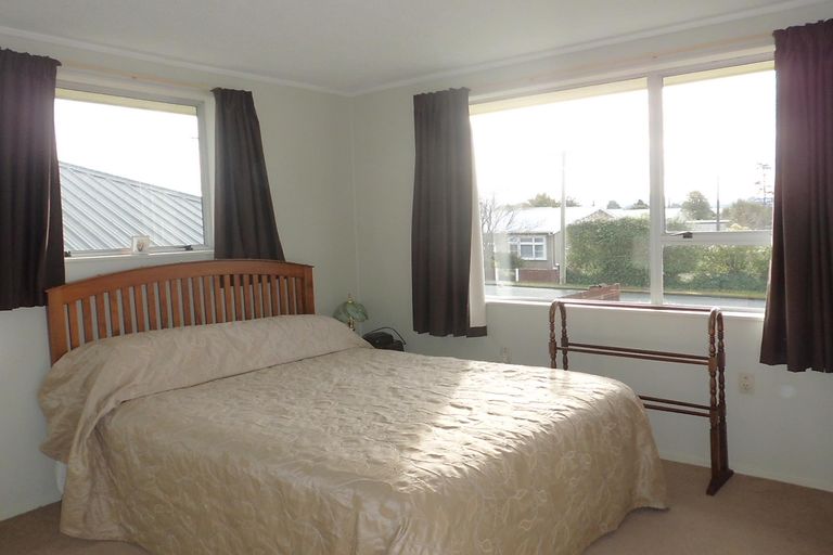 Photo of property in 27 Saint Leonards Road, Temuka, 7920
