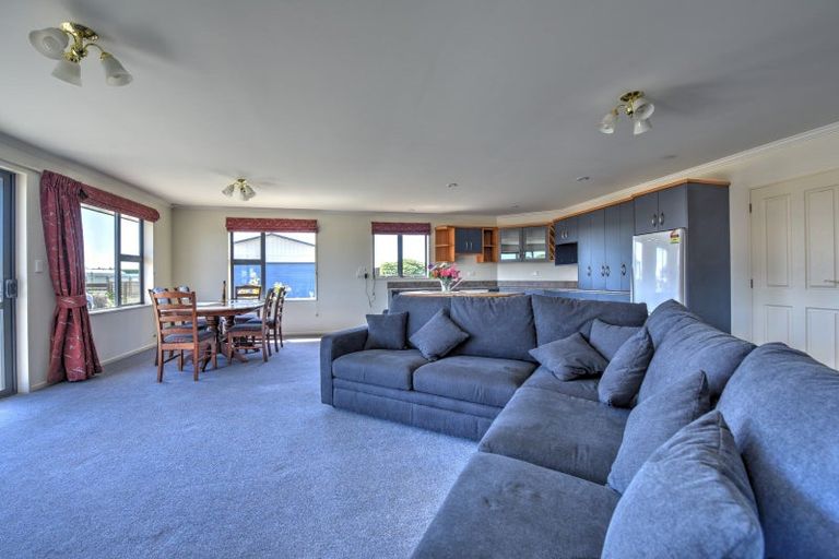 Photo of property in 37 Manse Street, Edendale, 9825