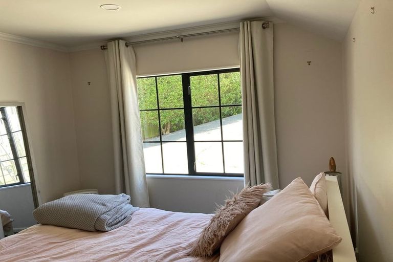 Photo of property in 19 Tattenhall Grove, Churton Park, Wellington, 6037