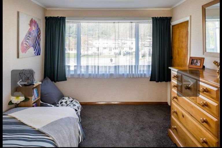 Photo of property in 209b Waddington Drive, Naenae, Lower Hutt, 5011