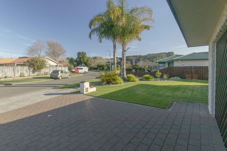 Photo of property in 18 Bishops Close, Greenmeadows, Napier, 4112