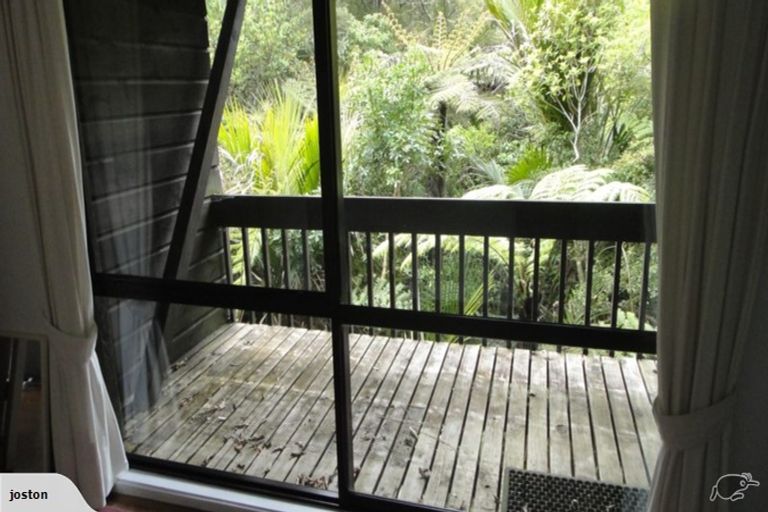 Photo of property in 35 Reynolds Place, Torbay, Auckland, 0630