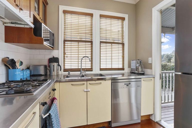 Photo of property in 8/2 Georgia Terrace, Albany, Auckland, 0632