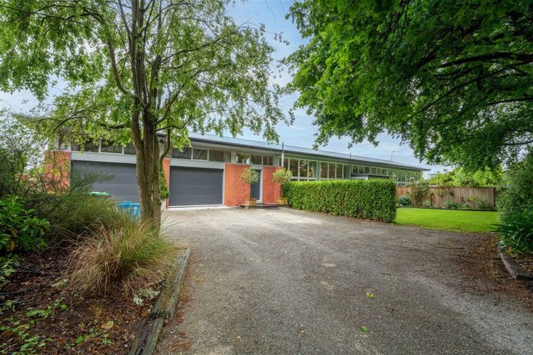 Photo of property in 23 Halstead Road, Pleasant Point, 7903