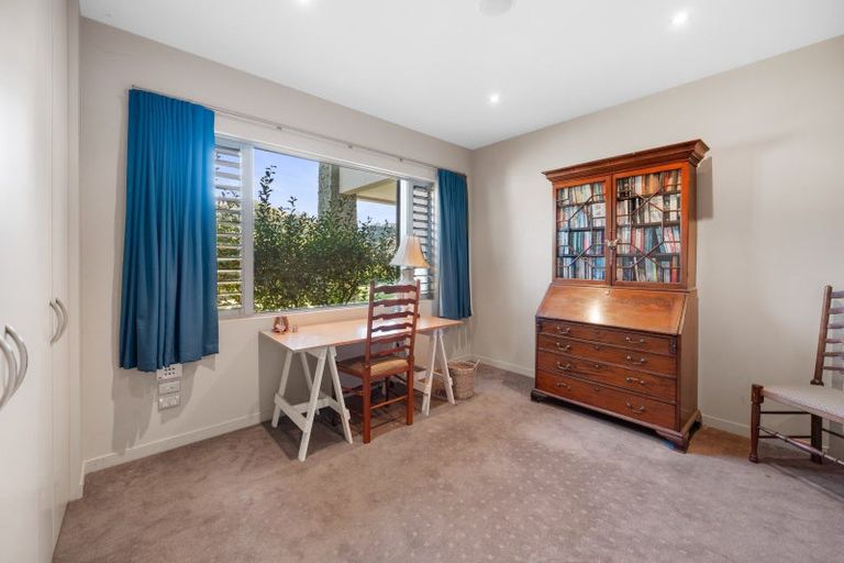 Photo of property in 12 Lakeview Terrace, Taradale, Napier, 4112