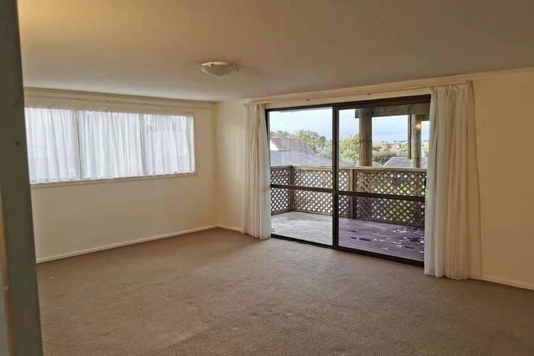 Photo of property in 154 Weatherly Road, Torbay, Auckland, 0630