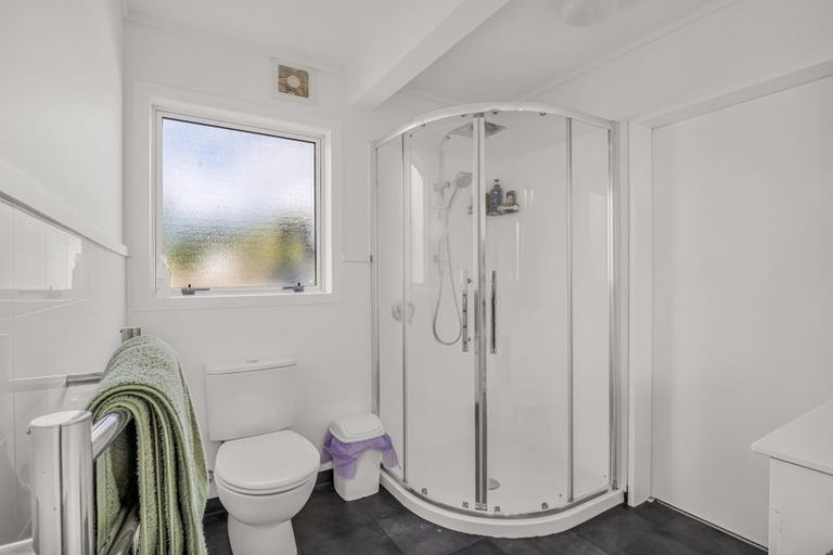 Photo of property in 11 Leander Place, Milson, Palmerston North, 4414