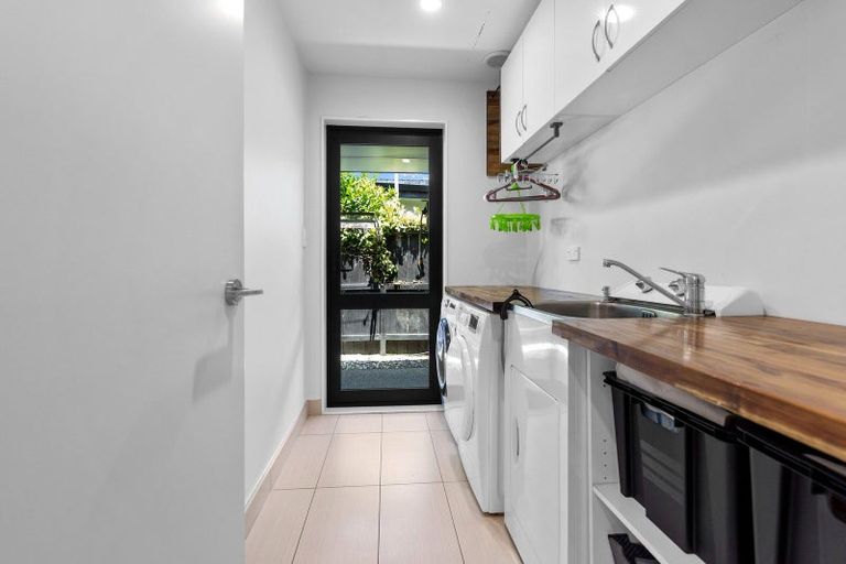 Photo of property in 15 Pohutukawa Parade, Riverhead, 0820