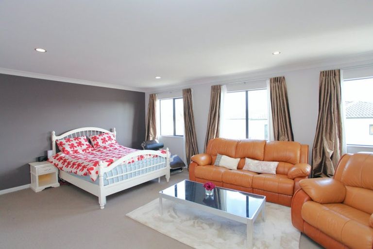 Photo of property in 50 Amberwood Drive, Northpark, Auckland, 2013