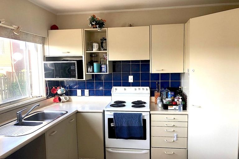 Photo of property in 2/62 Kitchener Road, Milford, Auckland, 0620