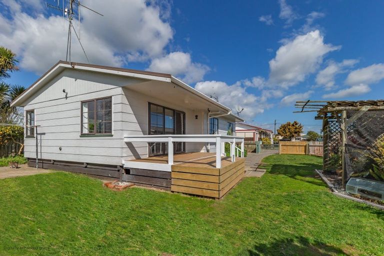 Photo of property in 12b Douglas Street, Levin, 5510