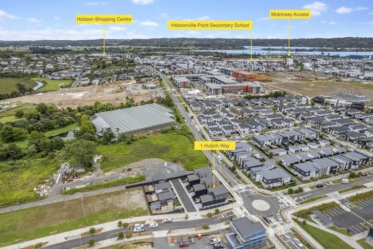 Photo of property in 1 Huljich Way, Hobsonville, Auckland, 0616