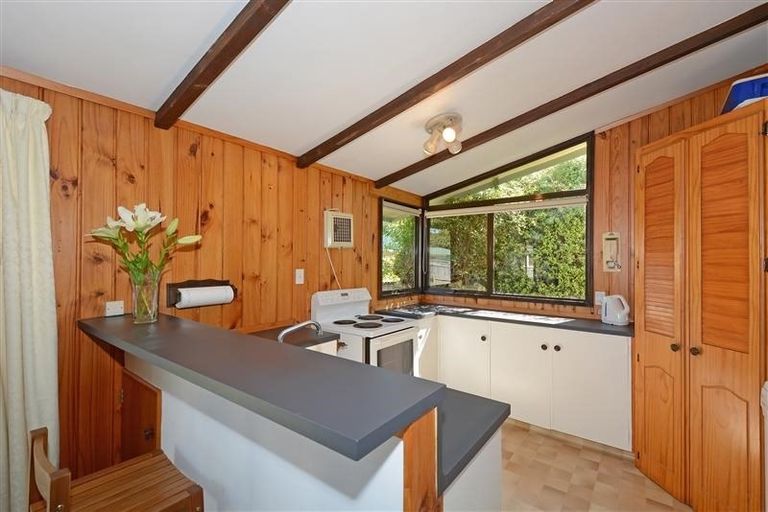 Photo of property in 2/115 Thackeray Street, Trentham, Upper Hutt, 5018