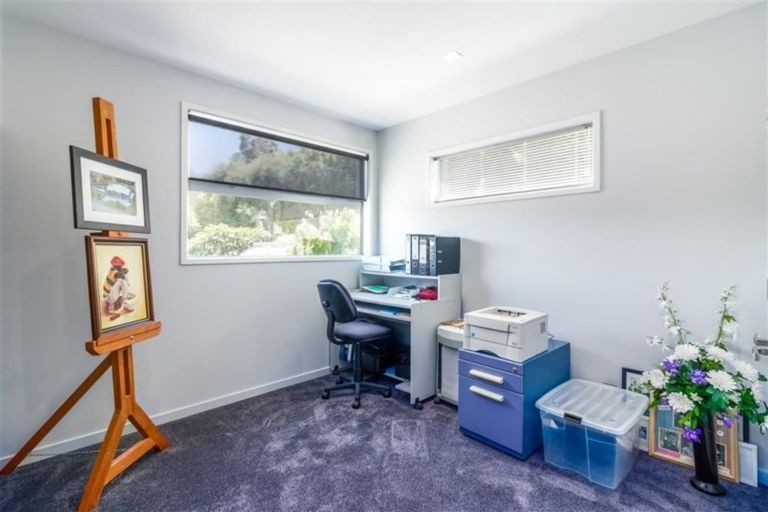Photo of property in 47 Shalamar Drive, Cashmere, Christchurch, 8022