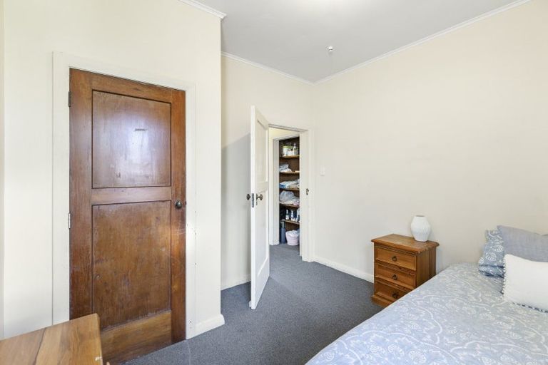 Photo of property in 54 Savage Crescent, West End, Palmerston North, 4412