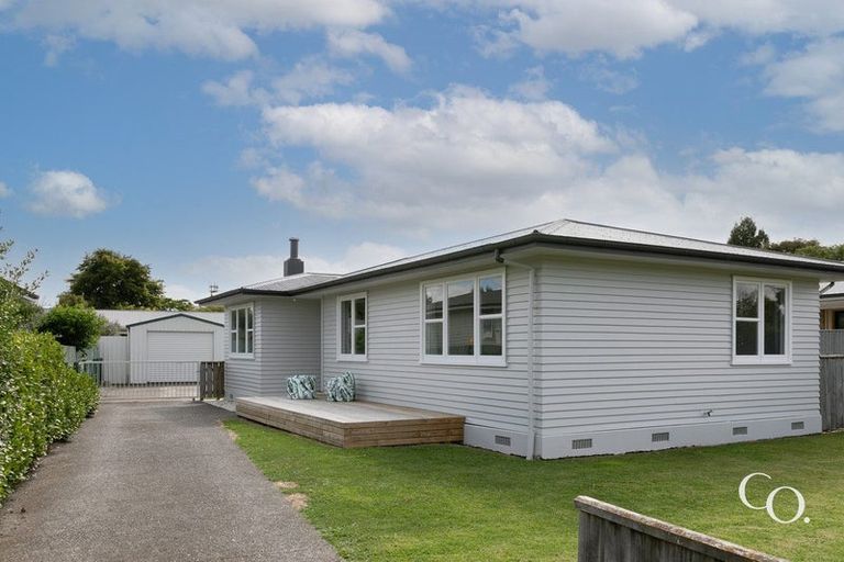 Photo of property in 27 Upham Street, Havelock North, 4130