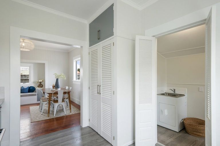 Photo of property in 21 Victoria Street, Levin, 5510