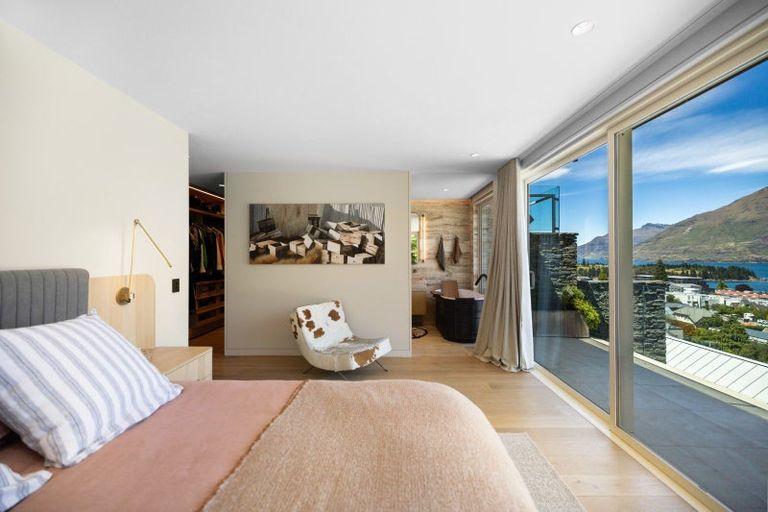 Photo of property in 55e Kent Street, Queenstown, 9300